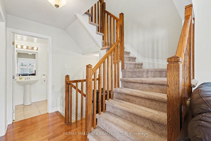Photo 9 at 2516 Nutgrove Avenue, Nepean (Half Moon Bay), Ottawa