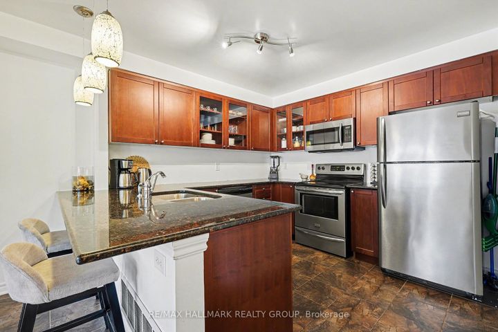 Photo 18 at 2516 Nutgrove Avenue, Nepean (Half Moon Bay), Ottawa