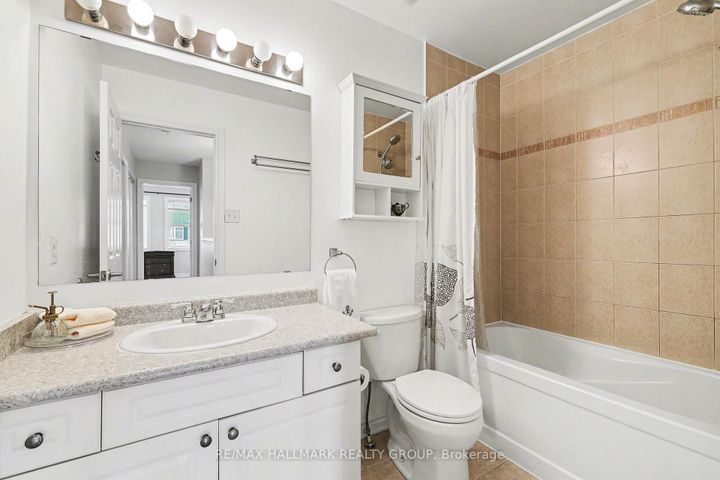 Photo 32 at 2516 Nutgrove Avenue, Nepean (Half Moon Bay), Ottawa
