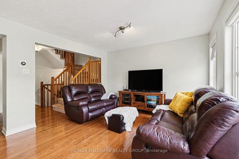 Photo 11 at 2516 Nutgrove Avenue, Nepean (Half Moon Bay), Ottawa