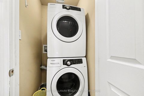 Photo 25 at 2516 Nutgrove Avenue, Nepean (Half Moon Bay), Ottawa