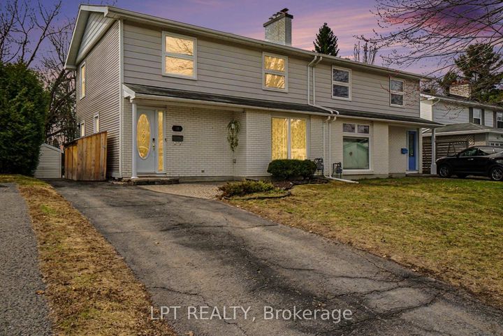 Photo 1 at 38 Lindhurst Crescent, Nepean (Briargreen), Ottawa