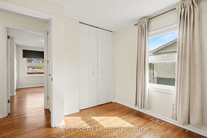 Photo 19 at 38 Lindhurst Crescent, Nepean (Briargreen), Ottawa