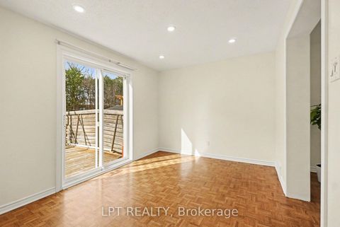 Photo 9 at 38 Lindhurst Crescent, Nepean (Briargreen), Ottawa