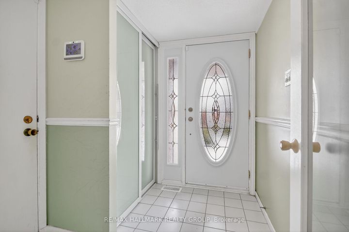 Photo 3 at 14 Jalna Court, Nepean (Pheasant Run), Ottawa