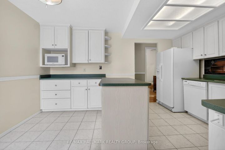 Photo 18 at 14 Jalna Court, Nepean (Pheasant Run), Ottawa