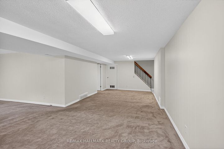 Photo 36 at 14 Jalna Court, Nepean (Pheasant Run), Ottawa