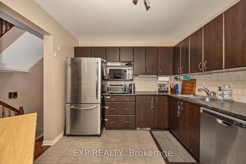 Photo 6 at 359 Bakewell Crescent, Nepean (Strandherd), Ottawa