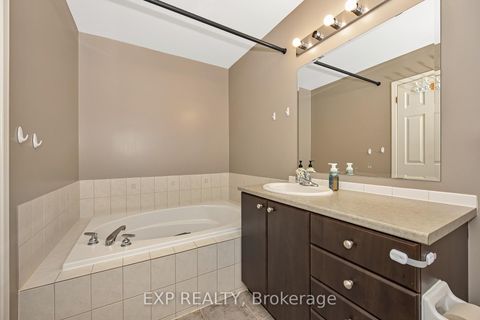 Photo 10 at 359 Bakewell Crescent, Nepean (Strandherd), Ottawa