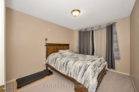 Photo 13 at 359 Bakewell Crescent, Nepean (Strandherd), Ottawa