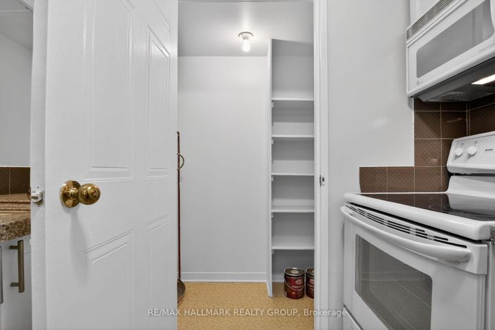 Photo 7 at 305 - 80 Sandcastle Drive, Nepean (Leslie Park), Ottawa