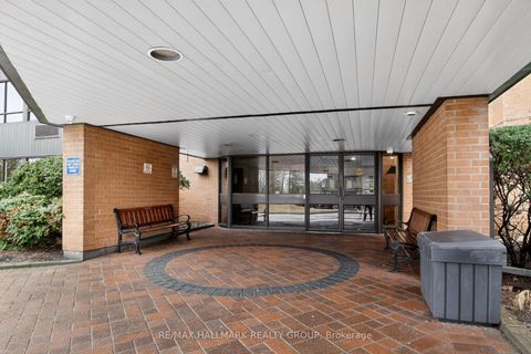 Photo 2 at 305 - 80 Sandcastle Drive, Nepean (Leslie Park), Ottawa