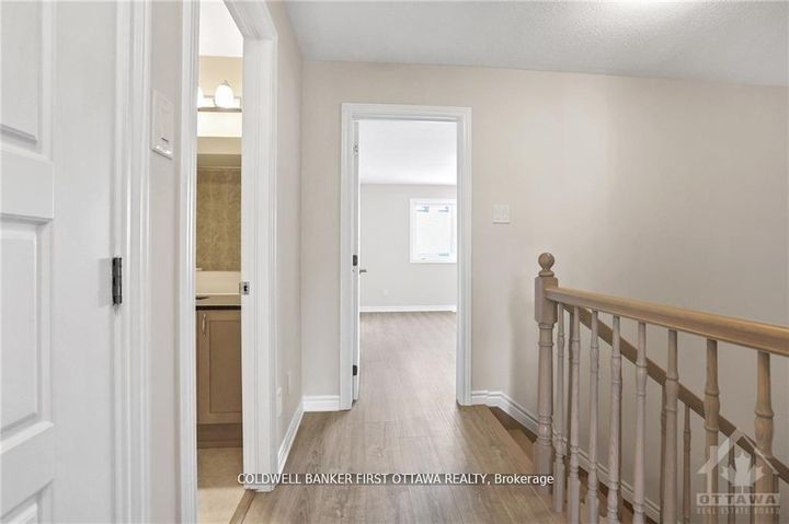 Photo 17 at 517 RYE GRASS Way, Nepean (Half Moon Bay), Ottawa