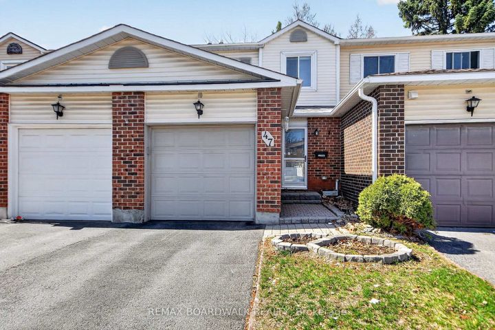 Photo 2 at 10 - 47 Sunridge Lane, Nepean (On the Green), Ottawa