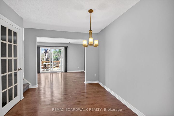 Photo 7 at 10 - 47 Sunridge Lane, Nepean (On the Green), Ottawa