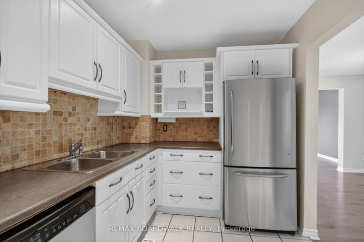 Photo 17 at 10 - 47 Sunridge Lane, Nepean (On the Green), Ottawa