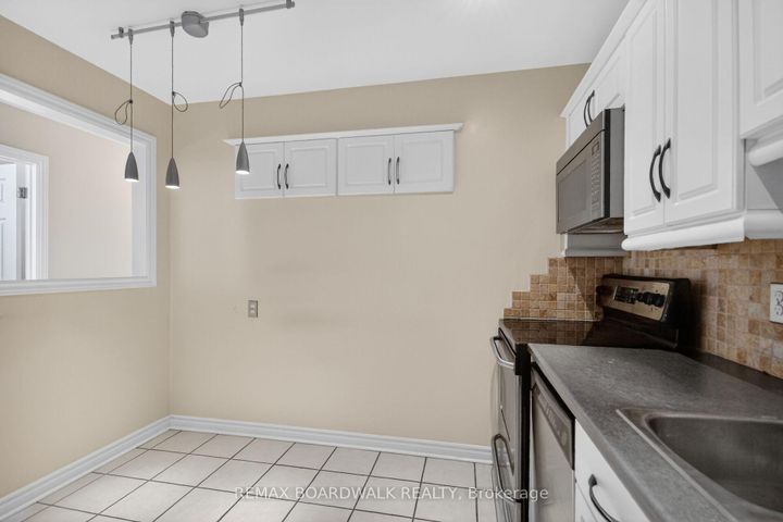 Photo 18 at 10 - 47 Sunridge Lane, Nepean (On the Green), Ottawa