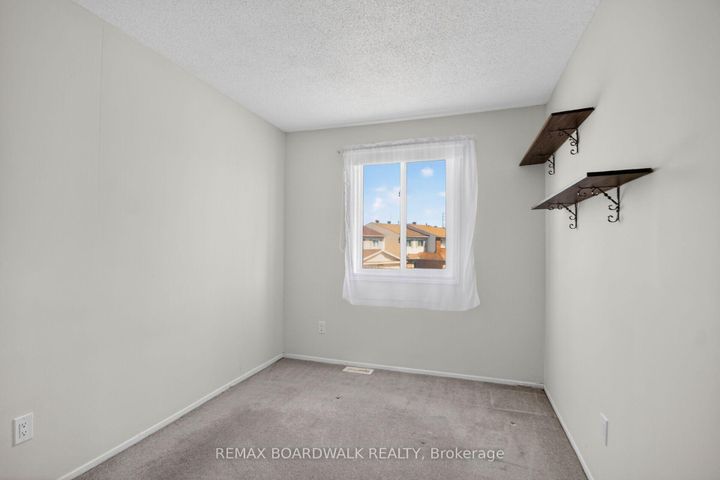 Photo 27 at 10 - 47 Sunridge Lane, Nepean (On the Green), Ottawa