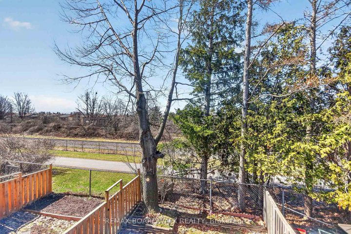 Photo 41 at 10 - 47 Sunridge Lane, Nepean (On the Green), Ottawa