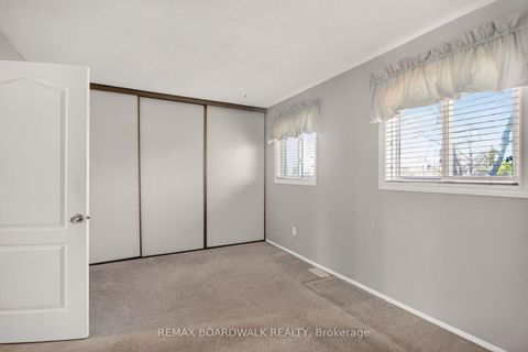 Photo 25 at 10 - 47 Sunridge Lane, Nepean (On the Green), Ottawa