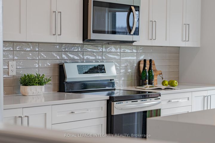 Photo 13 at 148 Namaste Walk, Nepean (Heritage Park), Ottawa