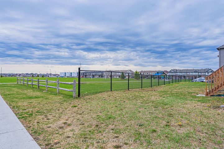 Photo 27 at 148 Namaste Walk, Nepean (Heritage Park), Ottawa