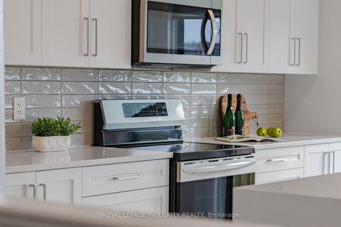 Photo 13 at 148 Namaste Walk, Nepean (Heritage Park), Ottawa