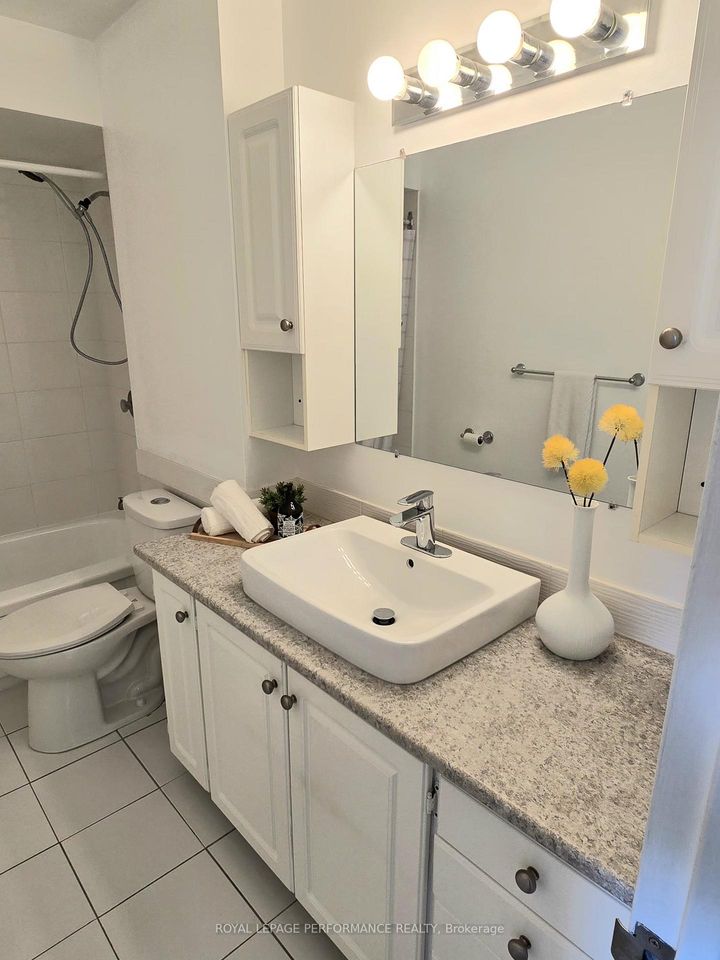 Photo 31 at 1113 - 20 Chesterton Drive, Nepean (Borden Farm/Stewart Farm/Carleton Heights/Parkwood Hills), Ottawa