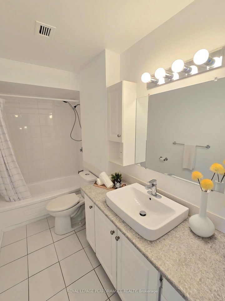 Photo 32 at 1113 - 20 Chesterton Drive, Nepean (Borden Farm/Stewart Farm/Carleton Heights/Parkwood Hills), Ottawa