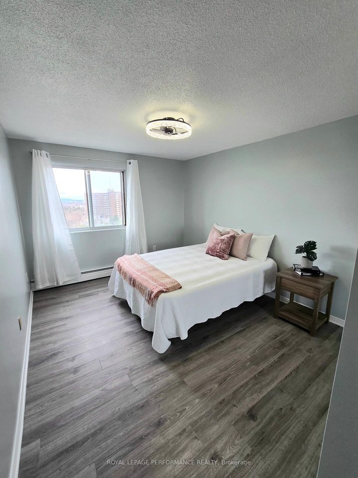 Photo 37 at 1113 - 20 Chesterton Drive, Nepean (Borden Farm/Stewart Farm/Carleton Heights/Parkwood Hills), Ottawa