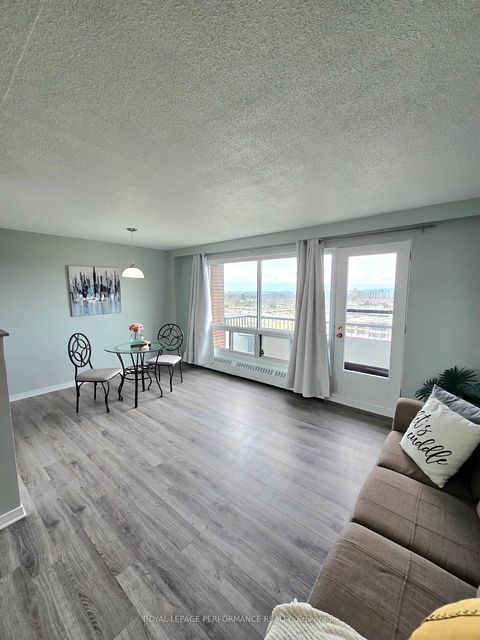 Photo 18 at 1113 - 20 Chesterton Drive, Nepean (Borden Farm/Stewart Farm/Carleton Heights/Parkwood Hills), Ottawa