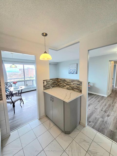 Photo 26 at 1113 - 20 Chesterton Drive, Nepean (Borden Farm/Stewart Farm/Carleton Heights/Parkwood Hills), Ottawa