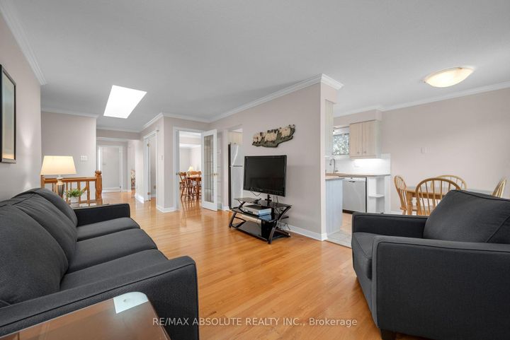 Photo 17 at 28 Halley Street, Nepean (Heritage Park), Ottawa