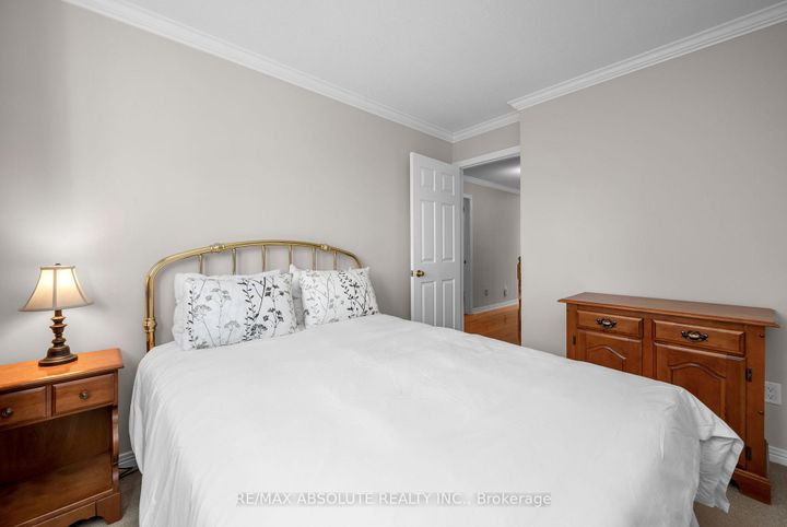 Photo 23 at 28 Halley Street, Nepean (Heritage Park), Ottawa