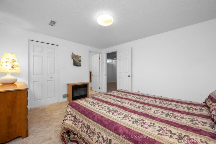 Photo 32 at 28 Halley Street, Nepean (Heritage Park), Ottawa