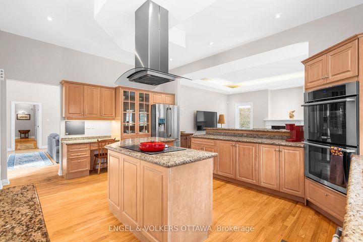 Photo 12 at 5 Countryside Green, Nepean (Cedar Hill/Orchard Estates), Ottawa