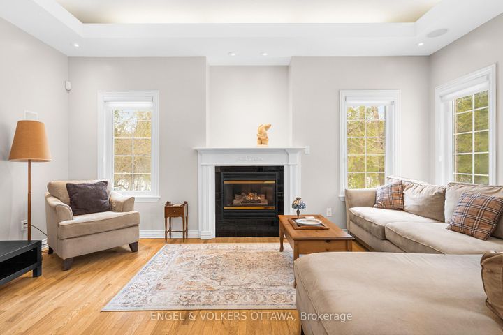 Photo 15 at 5 Countryside Green, Nepean (Cedar Hill/Orchard Estates), Ottawa