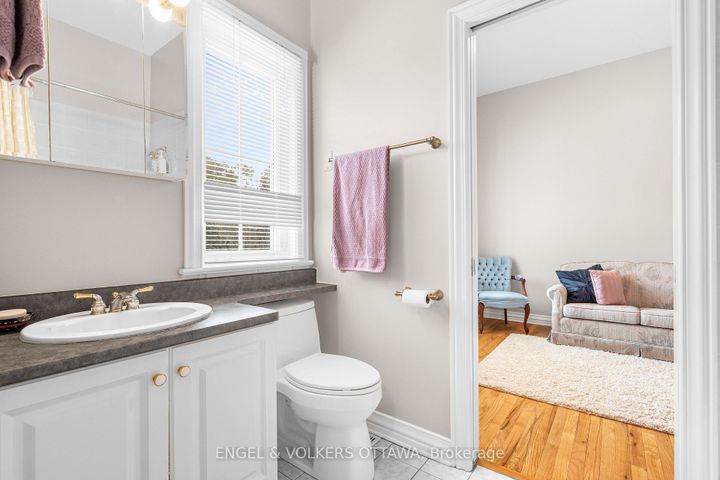 Photo 27 at 5 Countryside Green, Nepean (Cedar Hill/Orchard Estates), Ottawa