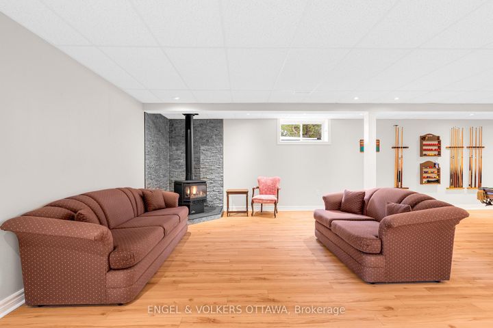 Photo 33 at 5 Countryside Green, Nepean (Cedar Hill/Orchard Estates), Ottawa