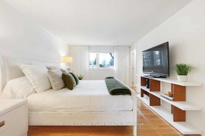 Photo 20 at 28 Holitman Drive, Nepean (Knollsbrook), Ottawa