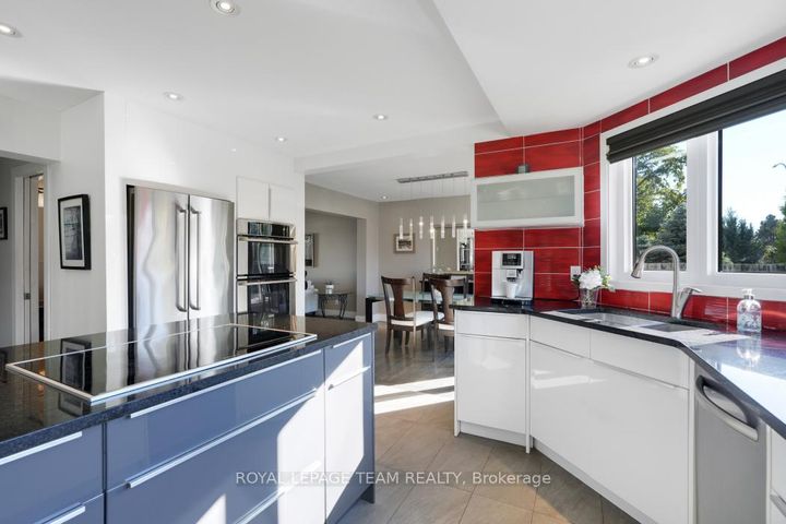 Photo 32 at 28 Holitman Drive, Nepean (Knollsbrook), Ottawa