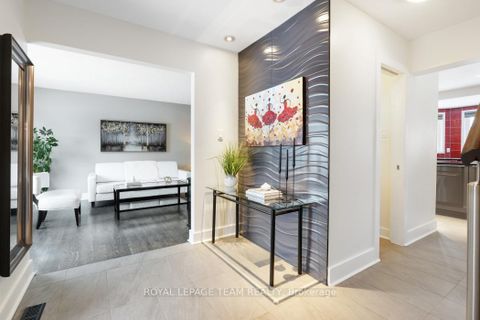 Photo 4 at 28 Holitman Drive, Nepean (Knollsbrook), Ottawa