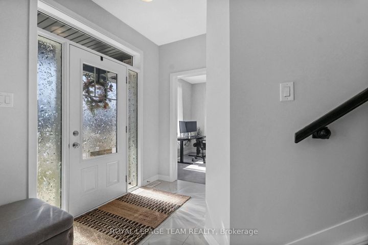 Photo 2 at 647 Cygnus Street, Nepean (Half Moon Bay), Ottawa