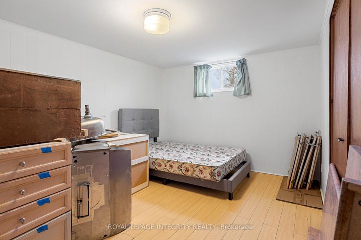 Photo 9 at 65 DAVID Drive, Nepean (Meadowlands/St. Claire Gardens), Ottawa
