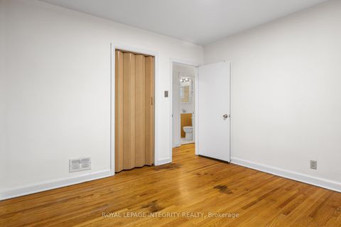 Photo 14 at 65 DAVID Drive, Nepean (Meadowlands/St. Claire Gardens), Ottawa