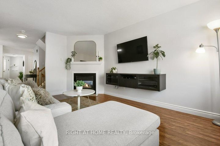 Photo 7 at 223 Longshire Circle, Nepean (Longfields), Ottawa