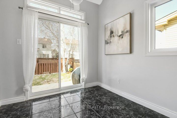 Photo 13 at 223 Longshire Circle, Nepean (Longfields), Ottawa