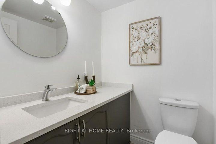 Photo 16 at 223 Longshire Circle, Nepean (Longfields), Ottawa