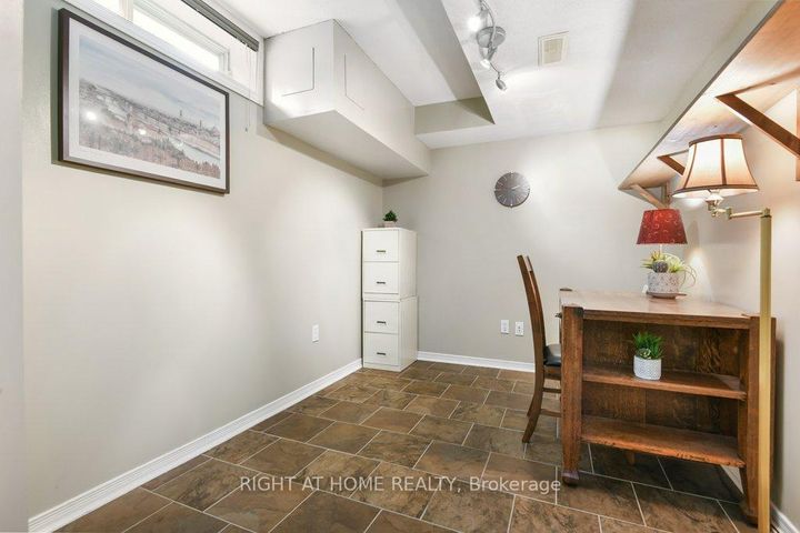 Photo 32 at 223 Longshire Circle, Nepean (Longfields), Ottawa