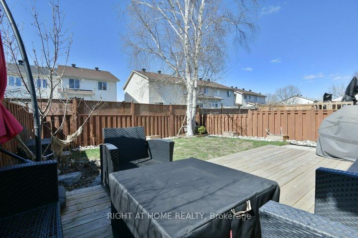 Photo 37 at 223 Longshire Circle, Nepean (Longfields), Ottawa